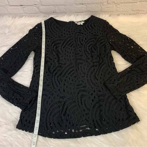 Boden Lace Overlay Black Top Size 4 - Picture 4 of 8